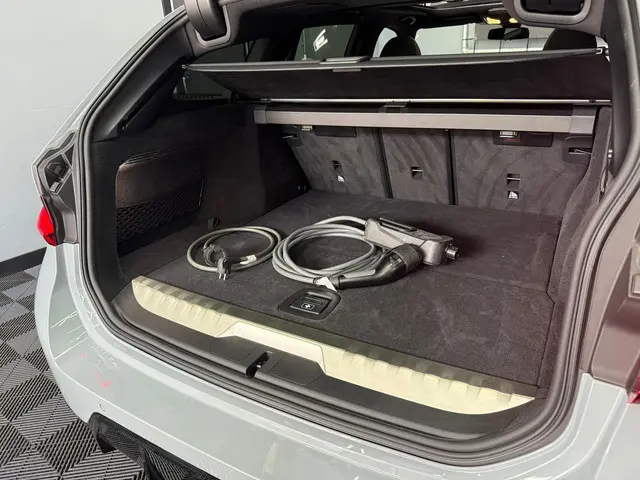 BMW 3 Serie Touring 330e xDrive 2024 Hybride Benzine 16