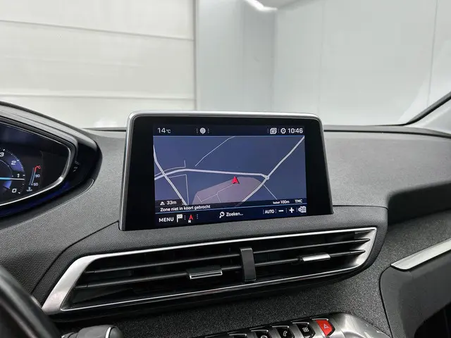 Peugeot 3008 1.6 e-THP Blue Lease Premium 2018 Benzine 28