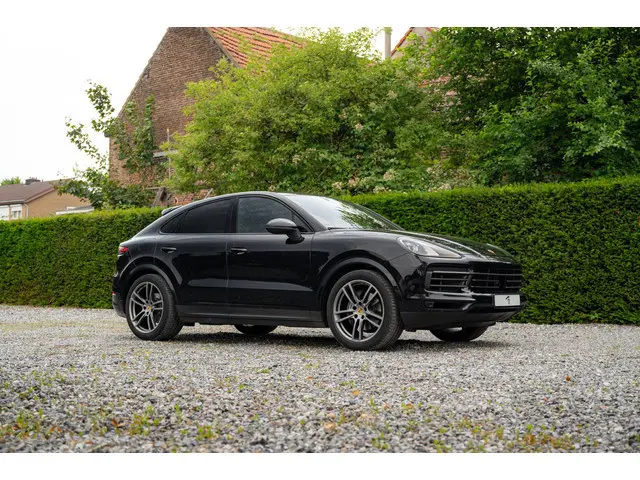 Porsche Cayenne Coupé 3.0 Platinum Edition 2022 Benzine 26