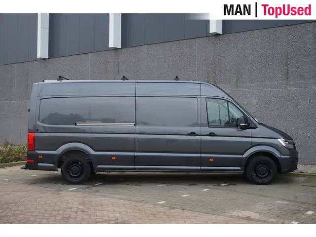 Volkswagen Crafter 35 2.0 TDI L4H3 Highline 2022 Diesel 8