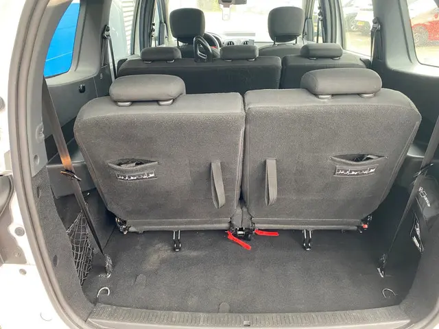 Dacia Lodgy 1.6 SCe 7p. 2019 Benzine 18