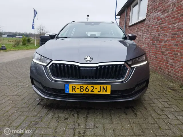 Škoda Octavia Combi 1.0 TSI Business Edition 2022 Benzine 7