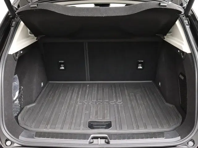 Lynk & Co 01 1.5 2022 Hybride Benzine 8