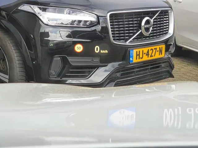 BMW 5 Serie Touring 528xi High Executive 2014 Benzine 21