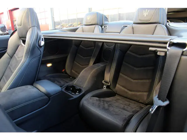 Maserati GranCabrio 4.7 Sport 2019 Benzine 26