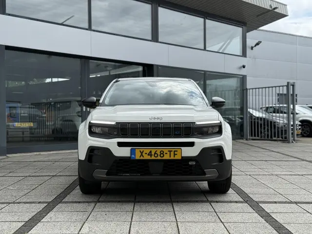 Jeep Avenger Longitude 54 kWh Aut. 2024 Elektrisch 8
