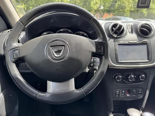 Dacia Sandero 0.9 TCe SL Royaal 2016 Benzine 12