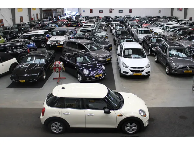 MINI One Mini 1.2 Business 2017 Benzine 19