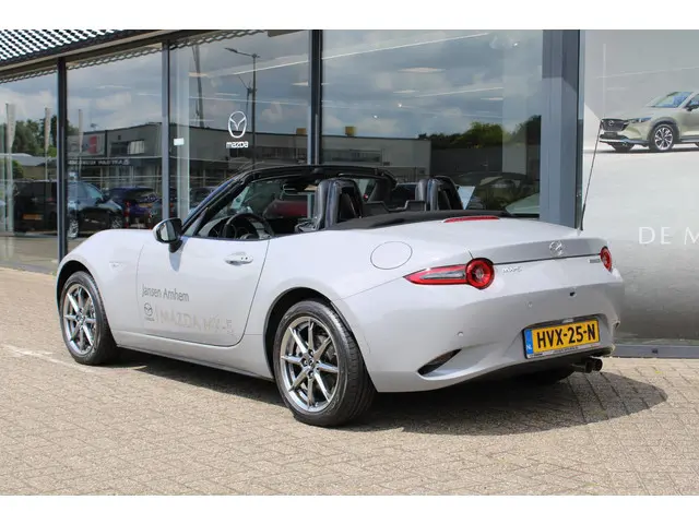 Mazda MX-5 1.5 SkyActiv-G 132 Exclusive-Line 2025 Benzine 9