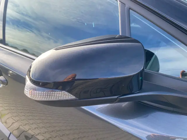 Toyota C-HR 2.0 Hybrid Dynamic 2024 Hybride Benzine 7