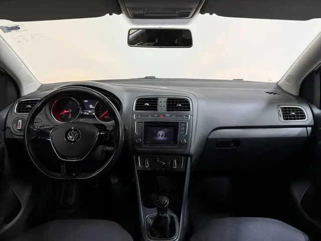Volkswagen Polo 1.2 TSI Bluemotion 2014 Benzine 12
