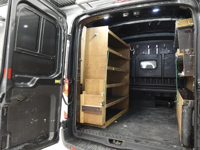 Ford Transit 130pk L3H2 Dubbele Cabine 2018 Diesel 10
