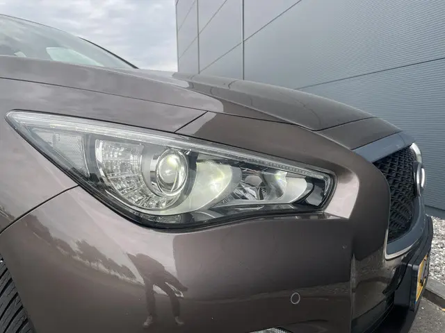 Infiniti Q Q50 2.0t Business Premium + 2015 Benzine 32