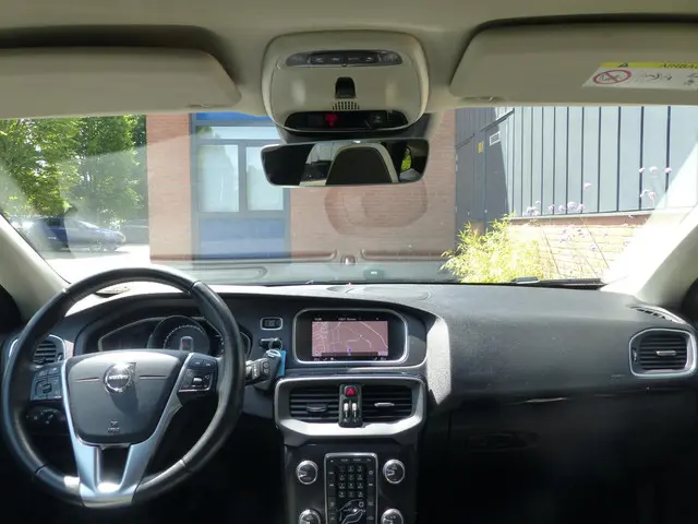 Volvo V40 T3 Dynamic Edition 2019 Benzine 19