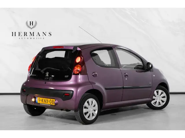 Peugeot 107 1.0 Envy 2013 Benzine 4