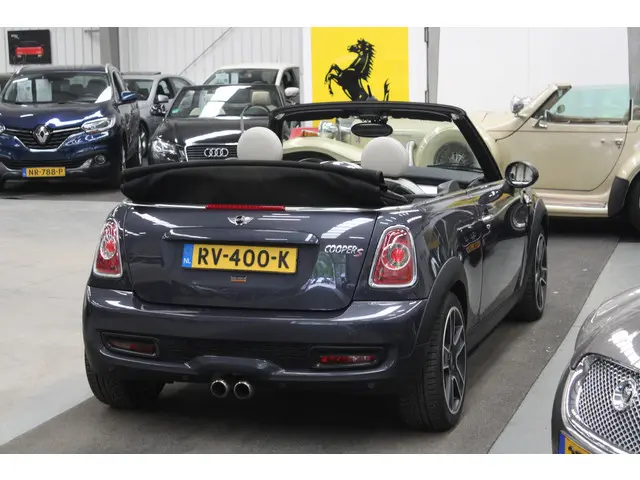 MINI Cooper S Cabrio Mini 1.6 Chili 2013 Benzine 4
