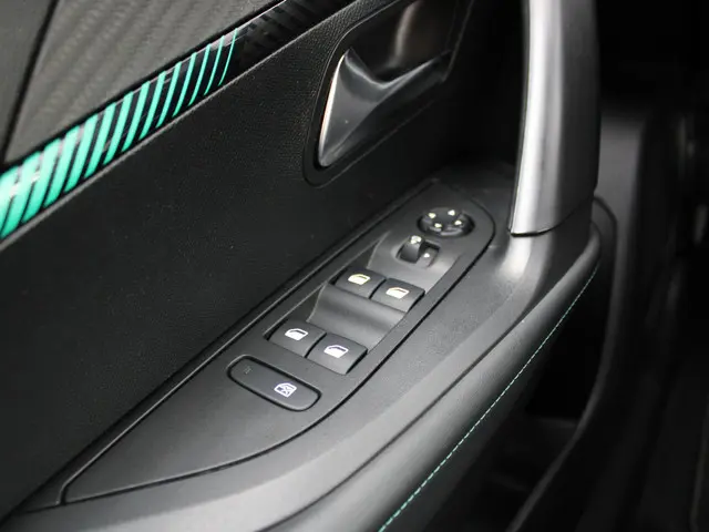 Peugeot e-2008 EV Allure Pack 50 kWh 2021 Elektrisch 22