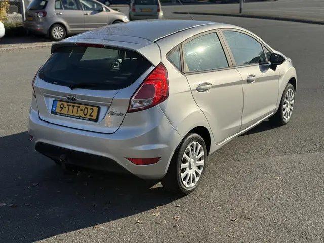 Ford Fiesta 1.0 Style 2014 Benzine 6