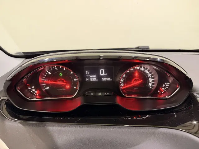 Peugeot 208 HB 1.2 VTi Style Navi/Clima 2014 Benzine 14