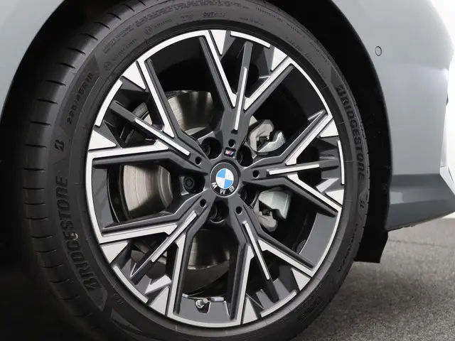 BMW 1 Serie 120 2025 Benzine 20