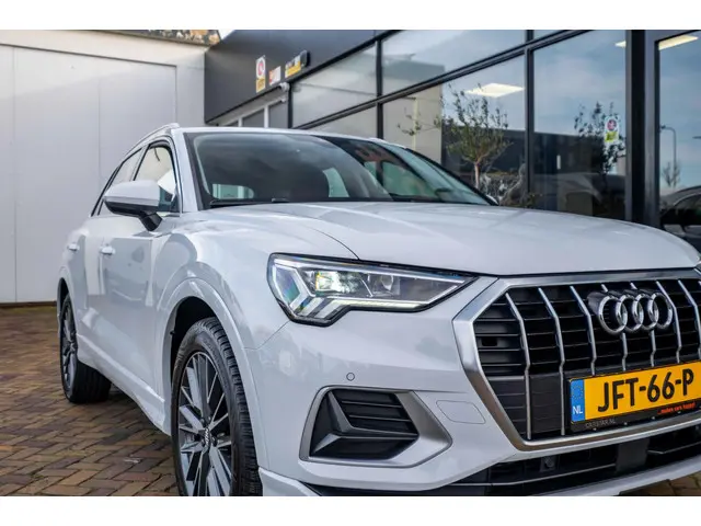 Audi Q3 35 TFSI S edition|PANO|LEER|CAMERA 2019 Benzine 46