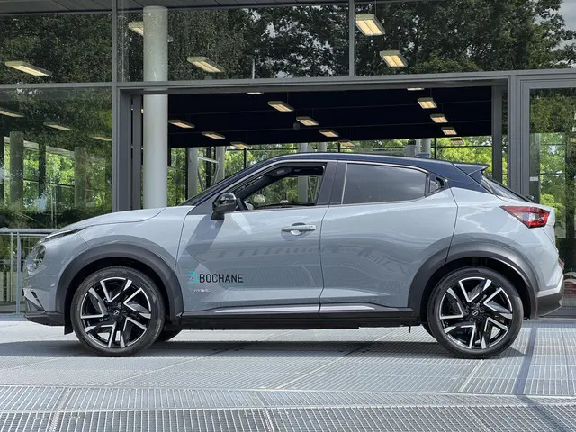 Nissan Juke 1.6 Hybrid N-Design 2025 Hybride Benzine 12