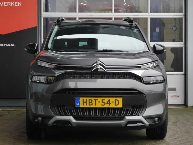 Citroën C3 Aircross 1.2 PureTech Shine 130PK 2024 Benzine 4