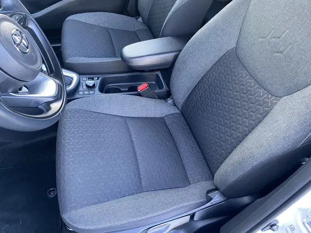 Toyota Yaris Cross 1.5 Hybrid AWD 2022 Hybride Benzine 15