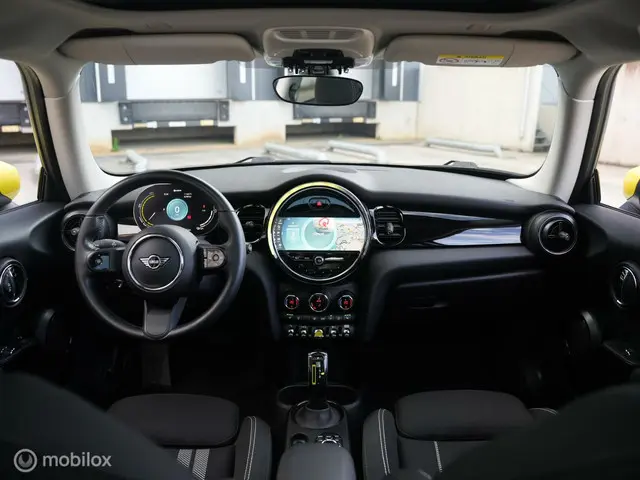 MINI Electric Mini Essential 33 kWh 2021 Elektrisch 12