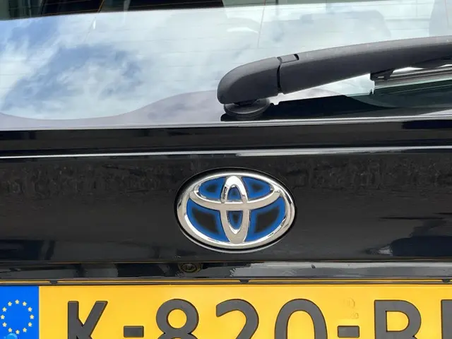 Toyota C-HR 1.8 Hybrid Dynamic 2020 Hybride Benzine 47