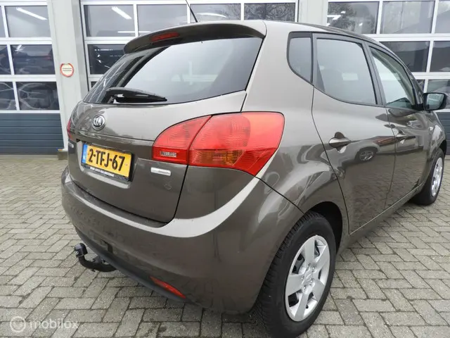 Kia Venga 1.4 CVVT ExecutiveLine 2014 Benzine 8