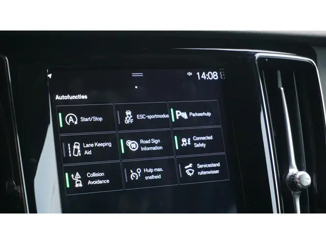 Volvo V60 2.0 T5 250pk R-Design 2019 Benzine 15