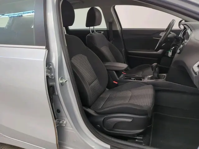 Kia Ceed Sportswagon 1.5 T-GDi DynamicLine 2022 Benzine 5