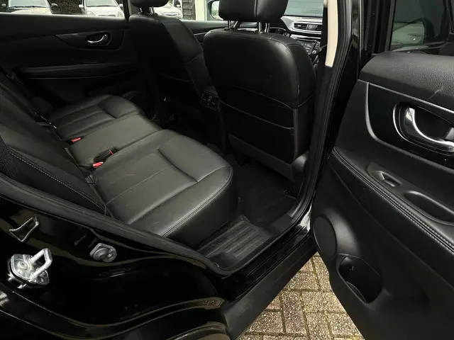 Nissan X-Trail 1.6 DIG-T Connect Edition 2015 Benzine 17