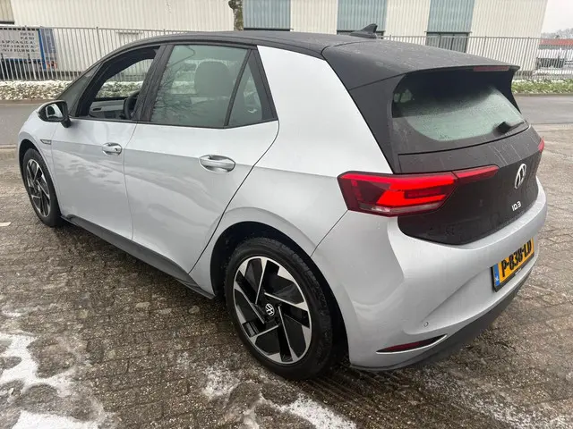 Volkswagen ID.3 Life 58 kWh 2021 Elektrisch 10