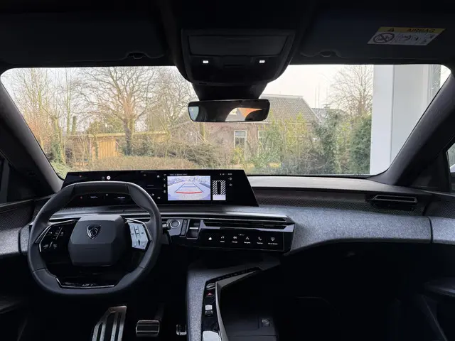 Peugeot 5008 1.2 Hybrid 145 GT 2025 Hybride Benzine 6