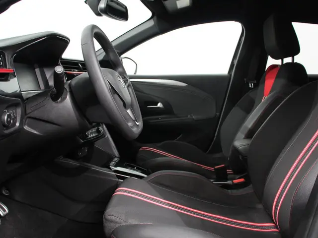 Opel Corsa 1.2 GS Line 131pk Aut. 2023 Benzine 29