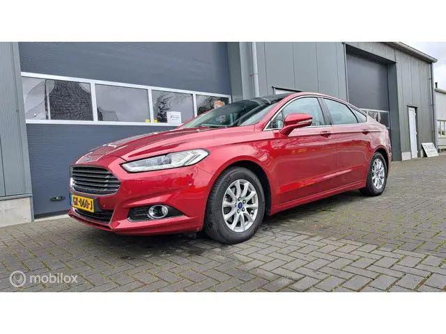 Ford Mondeo 1.5 Titanium 2015 Benzine 6