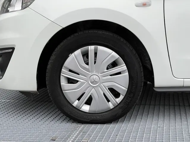 Mitsubishi Space Star 1.0 Cool+ 2020 Benzine 21