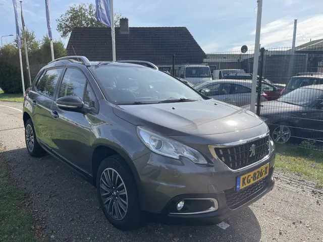 Peugeot 2008 1.2 PureTech Blue Lion 2016 Benzine