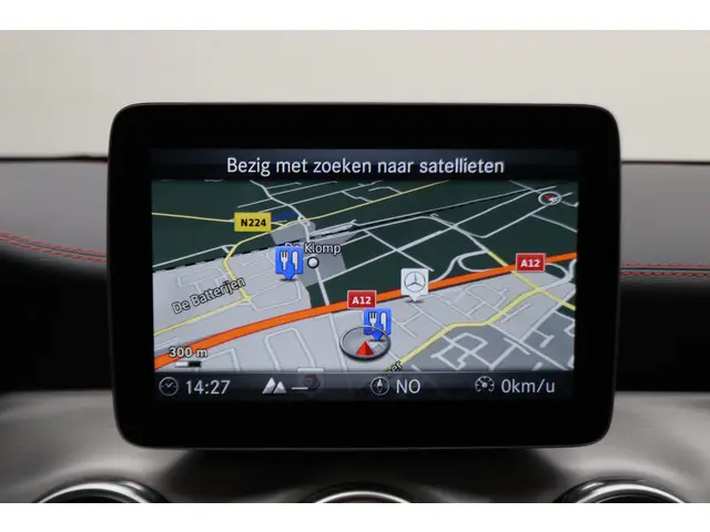 Mercedes-Benz GLA 250 4Matic 2017 Benzine 5