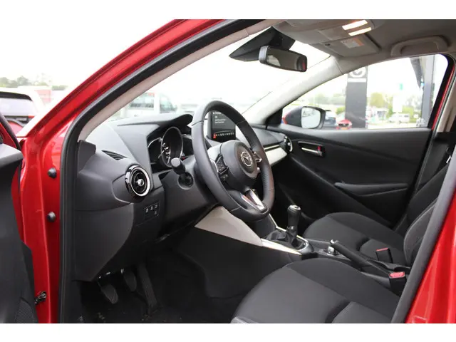 Mazda 2 1.5 e-SkyActiv-G 90 Exclusive-Line 2025 Benzine 13