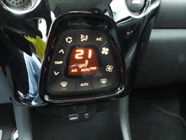 Peugeot 108 1.0 e-VTi Allure 2018 Benzine 24