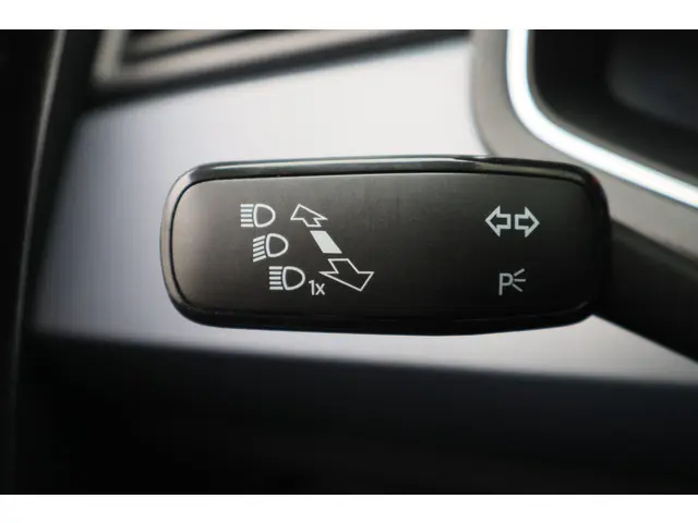 SEAT Arona 1.0 TSI Style Business Intense 2019 Benzine 31