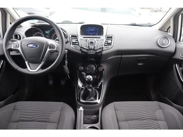 Ford Fiesta 1.0 EcoBoost Titanium 2015 Benzine 3