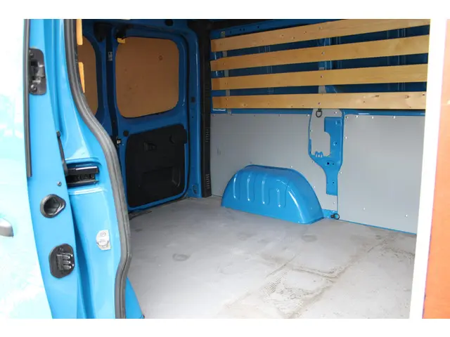 Renault Trafic 1.6 dCi 95 T27 L1H1 Comfort 2020 Diesel 13