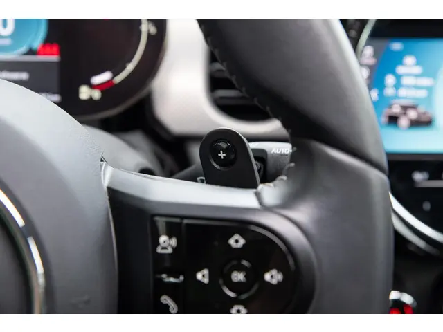 MINI Cooper S 2.0 Resolute Edition JCW 2023 Benzine 58