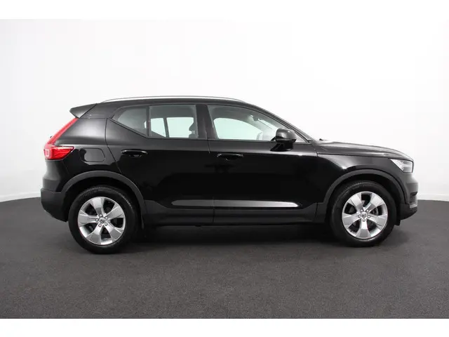 Volvo XC40 1.5 T3 163 pk Automaat Momentum 2021 Benzine 6