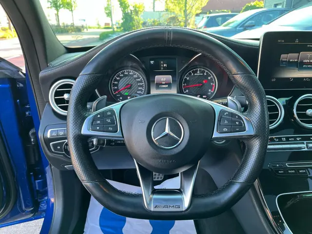 Mercedes-Benz C-Klasse 63 AMG 2017 Benzine 22