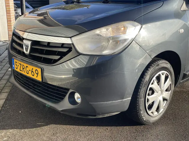 Dacia Lodgy 1.6 MPi 7p. 2013 Benzine 21